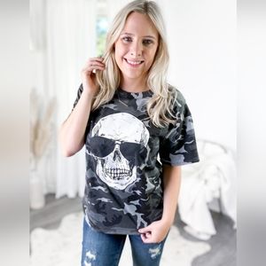 Skull graphic tee
